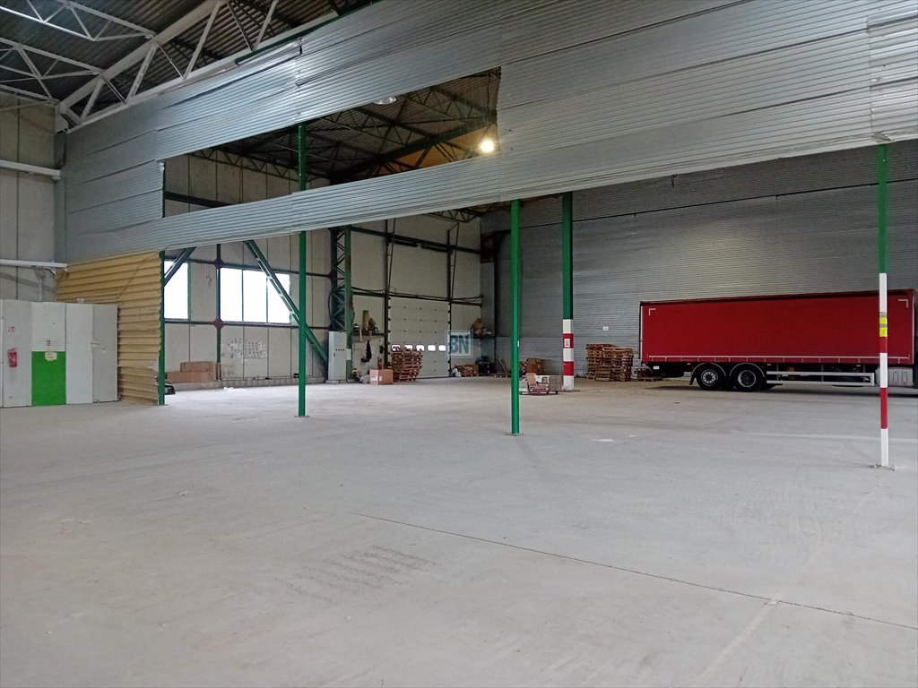 Hala magazynowa 1860 m² z biurami, wys. 12m, plac utwardzony Żory  1 860m2 Foto 1