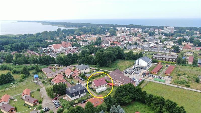 Dochody i komfort: dom z pensjonatem blisko morza Dąbki, Spokojna  132m2 Foto 1