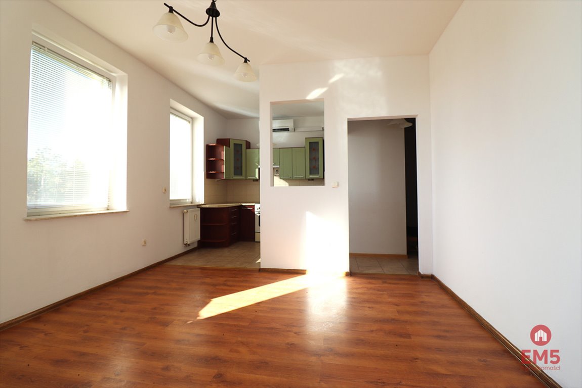 Przestronne 3 pokoje z klimatyzacją i miejscem pod blokiem Nowinka  58m2 Foto 1