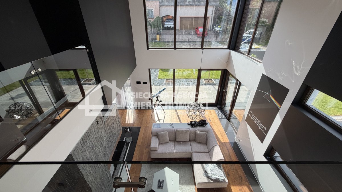 Widokowy dom smart home 361 m² z ogrodem i tarasami polecam!: Mosty
