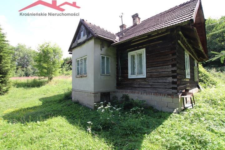 Dom na 33 ar z potencjałem - blisko lasów i natury Korczyna  70m2 Foto 1