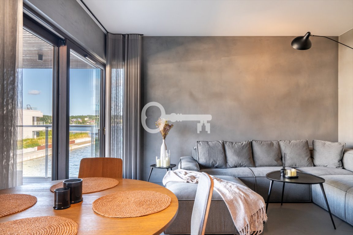 Luksusowy apartament z tarasem nad mariną w Sol Marina. Wiślinka, Łąkowa  56m2 Foto 1