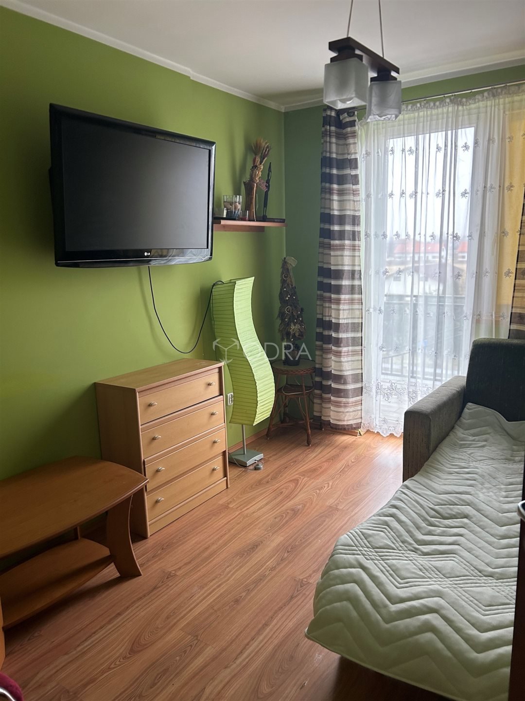 Przestronny pokój z balkonem w domu w Jelcz-Laskowicach Jelcz-Laskowice, Laskowice Oławskie  10m2 Foto 1