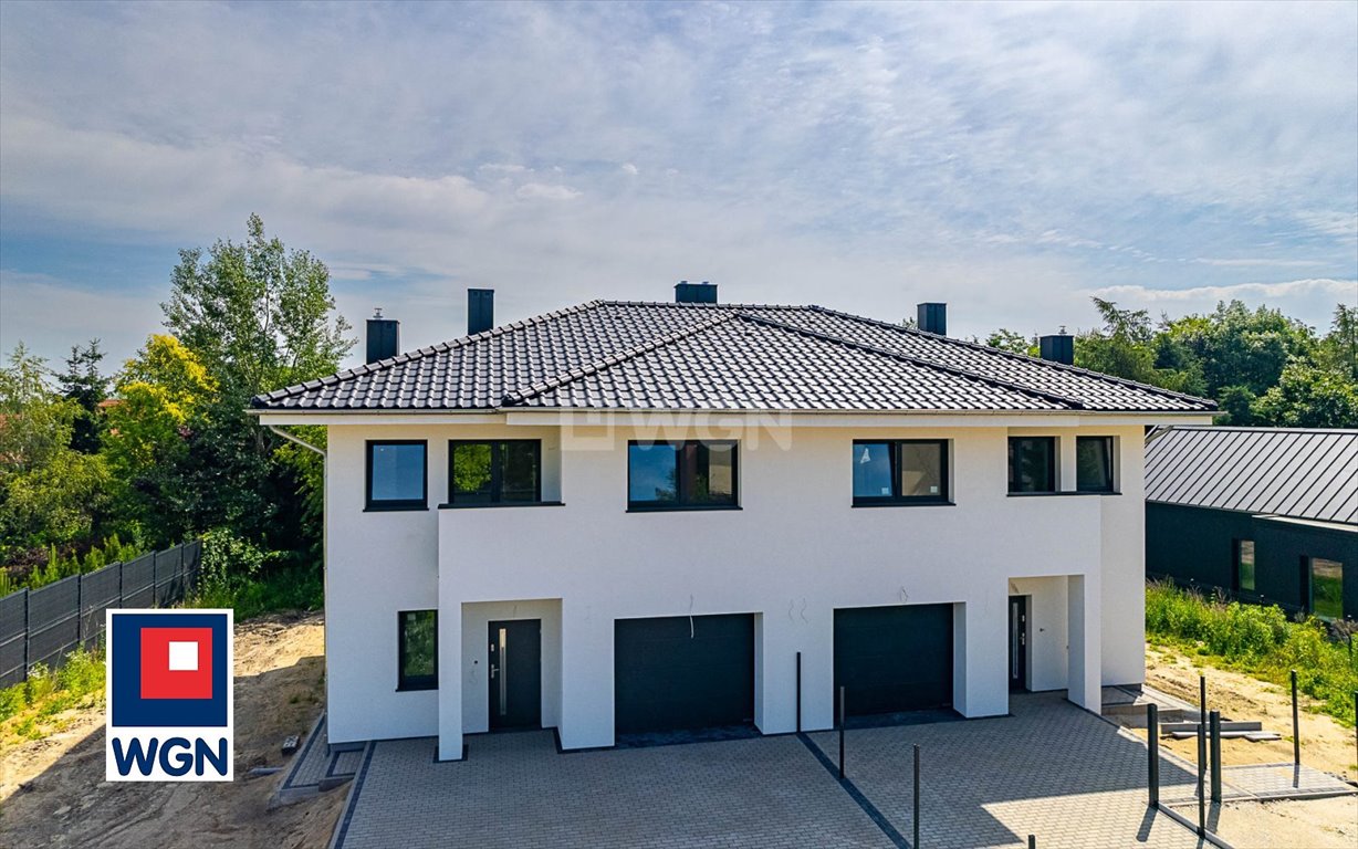 Nowoczesny dom bliźniak 160 m2 z garażem i ogrodem Chyby, Bukowa  160m2 Foto 1