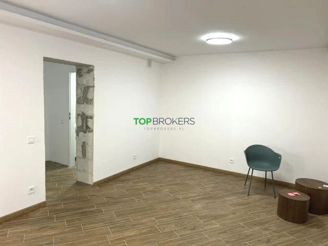 Lokal usługowy 60 m2 z windą, po remoncie, Okęcie Warszawa, Włochy Okęcie  60m2 Foto 1