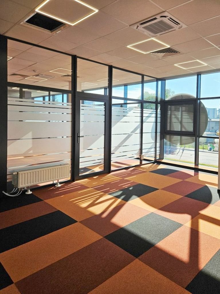 Nowoczesne biuro 60 m² z windą, klimatyzacją i parkingiem Rzeszów, Przemysłowa  60m2 Foto 1