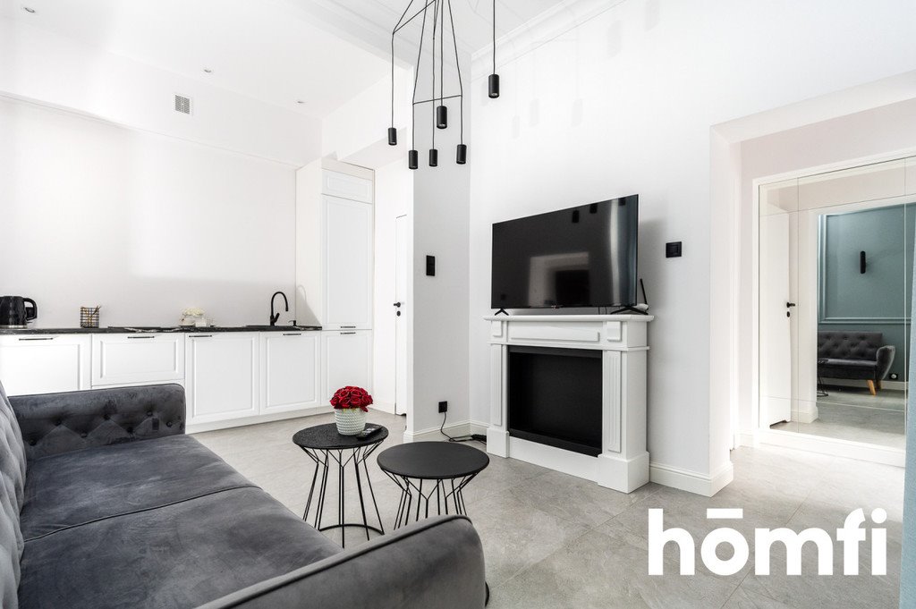 Mieszkanie dwupokojowe na sprzedaż Kraków, Stare Miasto, Stare Miasto, Marii Skłodowskiej-Curie  43m2 Foto 1