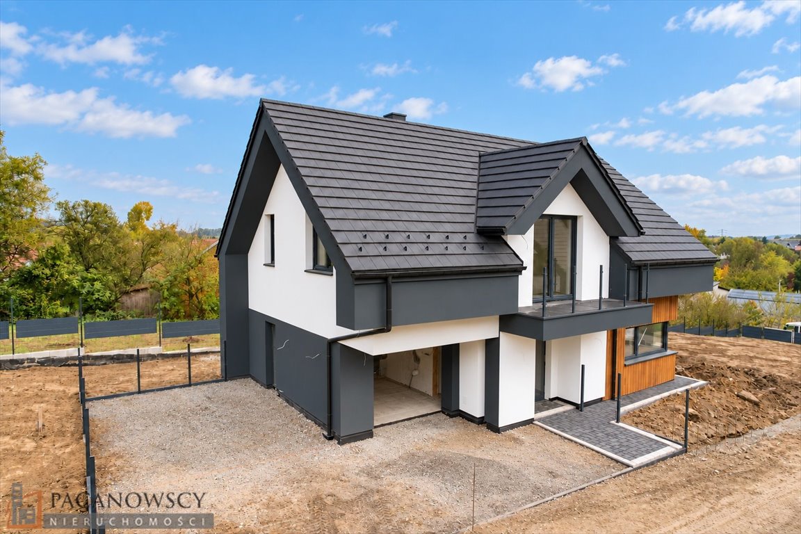 Polecam nowoczesny dom 141,83 m² z dużą działką w Bibicach Bibice  142m2 Foto 1