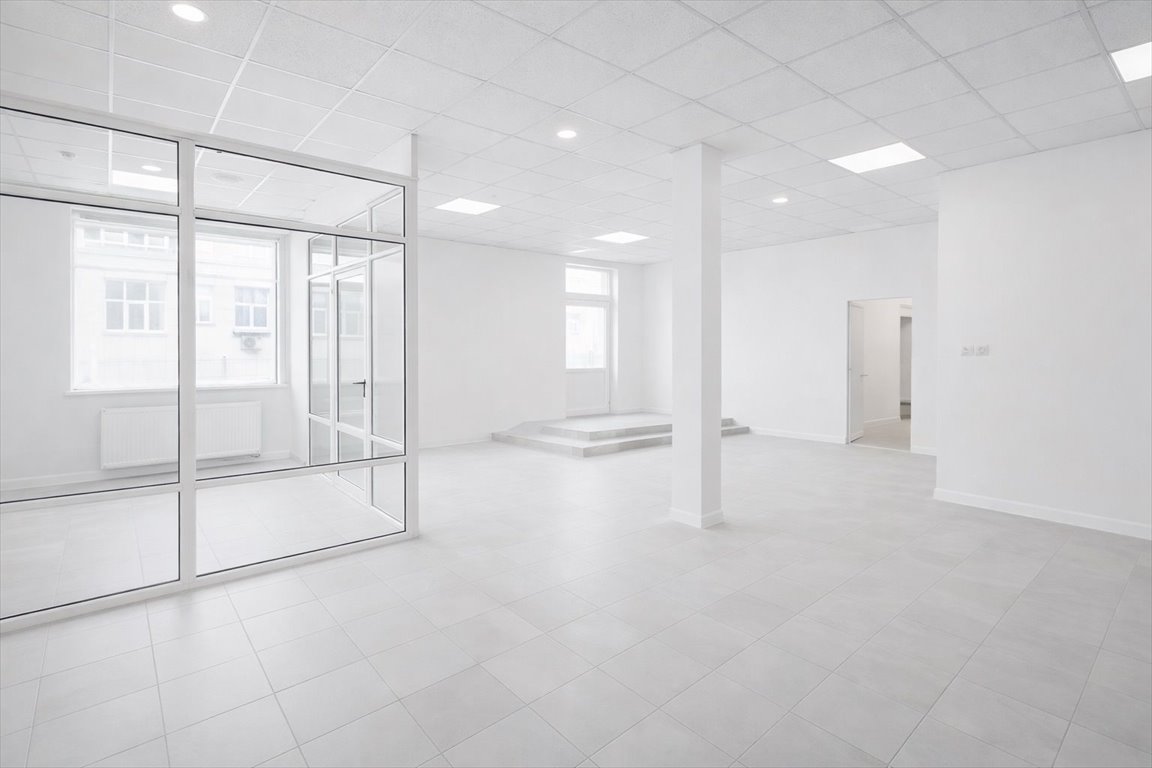 Zapraszam do wynajmu magazynu z biurami 483 m² w Słupsku Słupsk, Przemysłowa  482m2 Foto 1