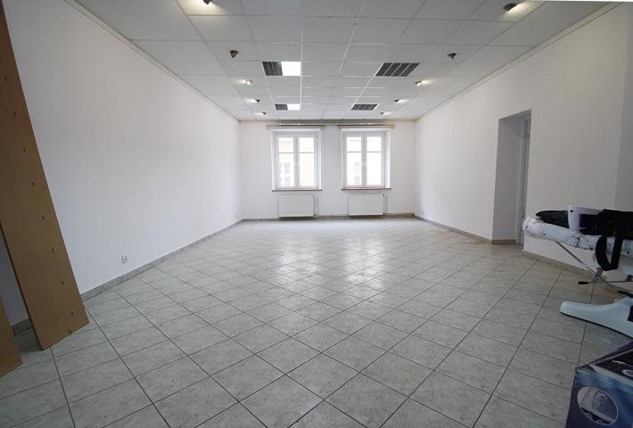 Wynajem lokalu 51,5 m2 w centrum Opola, biuro lub usługi Opole, Centrum  52m2 Foto 1