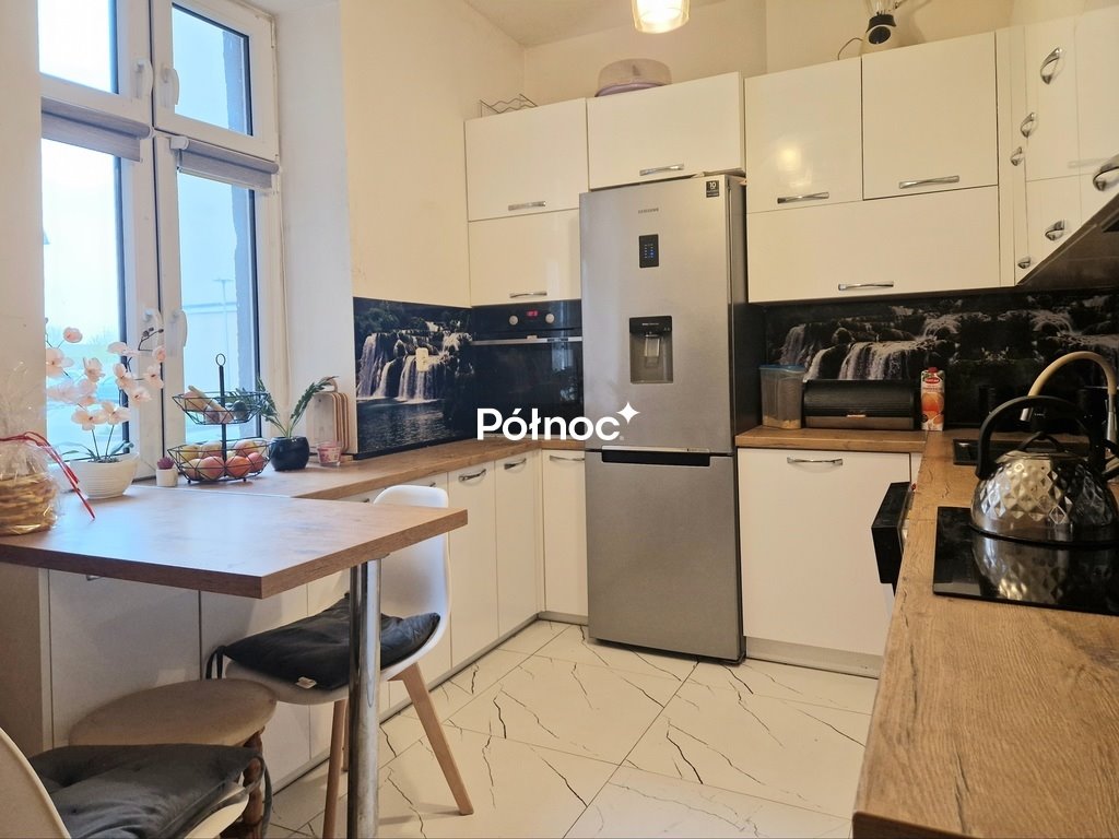 Mieszkanie 84,95 m2 w centrum Ełku, 4 pokoje, piwnica Ełk, Adama Mickiewicza 37  85m2 Foto 1