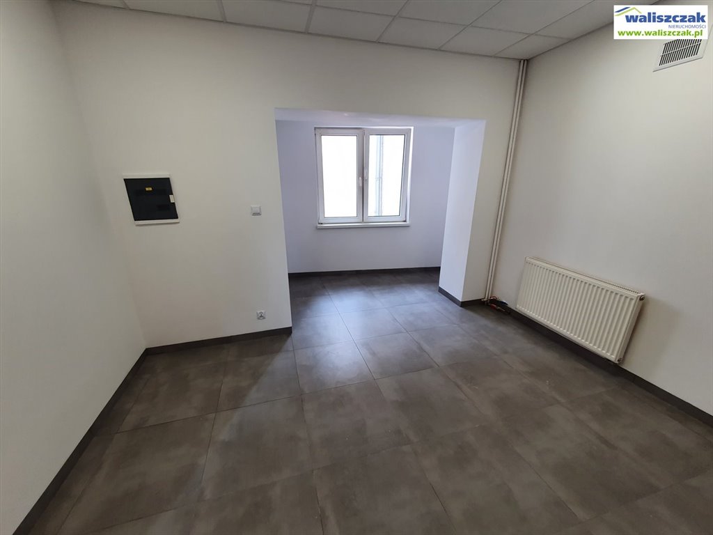 Lokal biurowy 17,35 m² po remoncie, monitoring - polecam! Piotrków Trybunalski  17m2 Foto 1