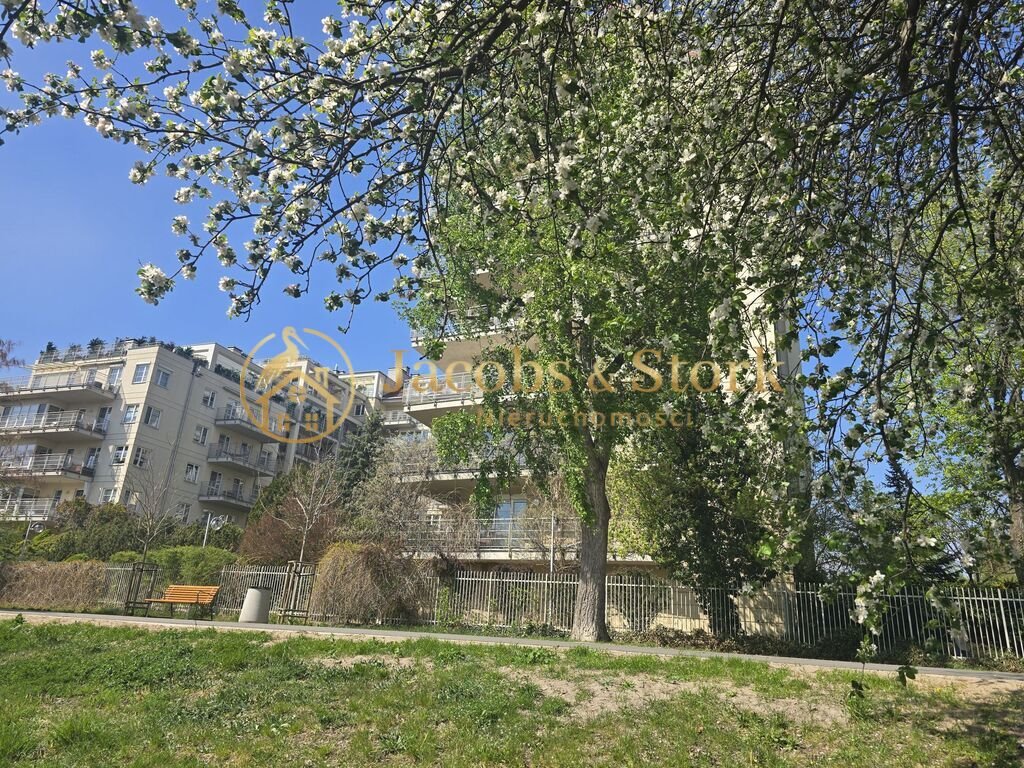 Przestronne 4-pokojowe mieszkanie z tarasem i widokiem na jezioro: Warszawa Praga-Południe: Grochowska