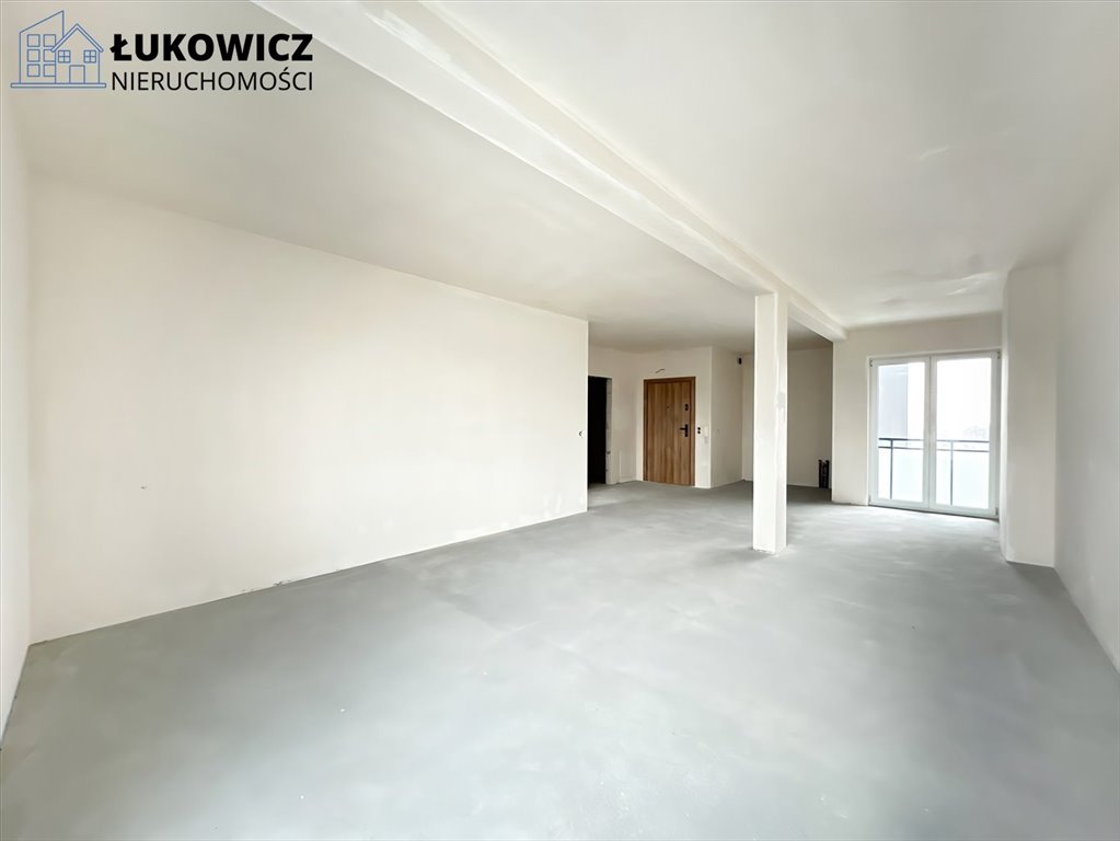 Mieszkanie dwupokojowe na sprzedaż Czechowice-Dziedzice  65m2 Foto 1
