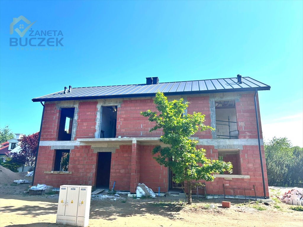Nowoczesny bliźniak 86,5 m2 z tarasem i ogrodem Kuznocin  87m2 Foto 1