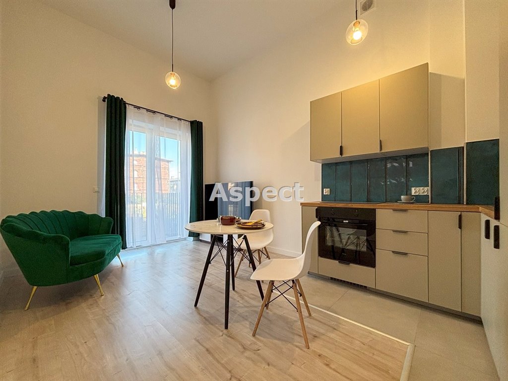 Mieszkanie trzypokojowe na sprzedaż Świętochłowice  44m2 Foto 1