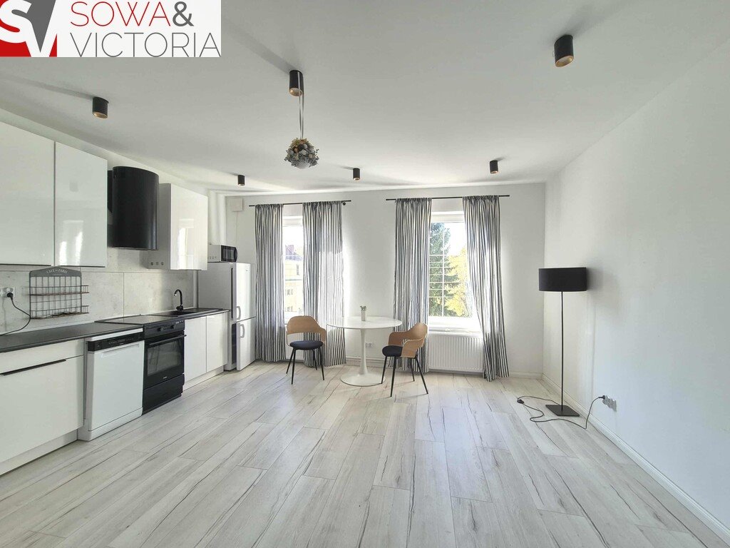 Mieszkanie dwupokojowe na sprzedaż Świebodzice  38m2 Foto 1