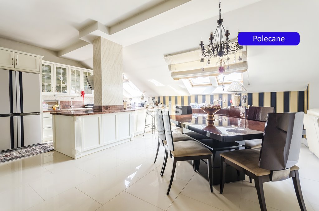 Nowoczesny dom z wynajętym lokalem 470 m2, ogród i garaż Zamienie, Dawidowska  470m2 Foto 1