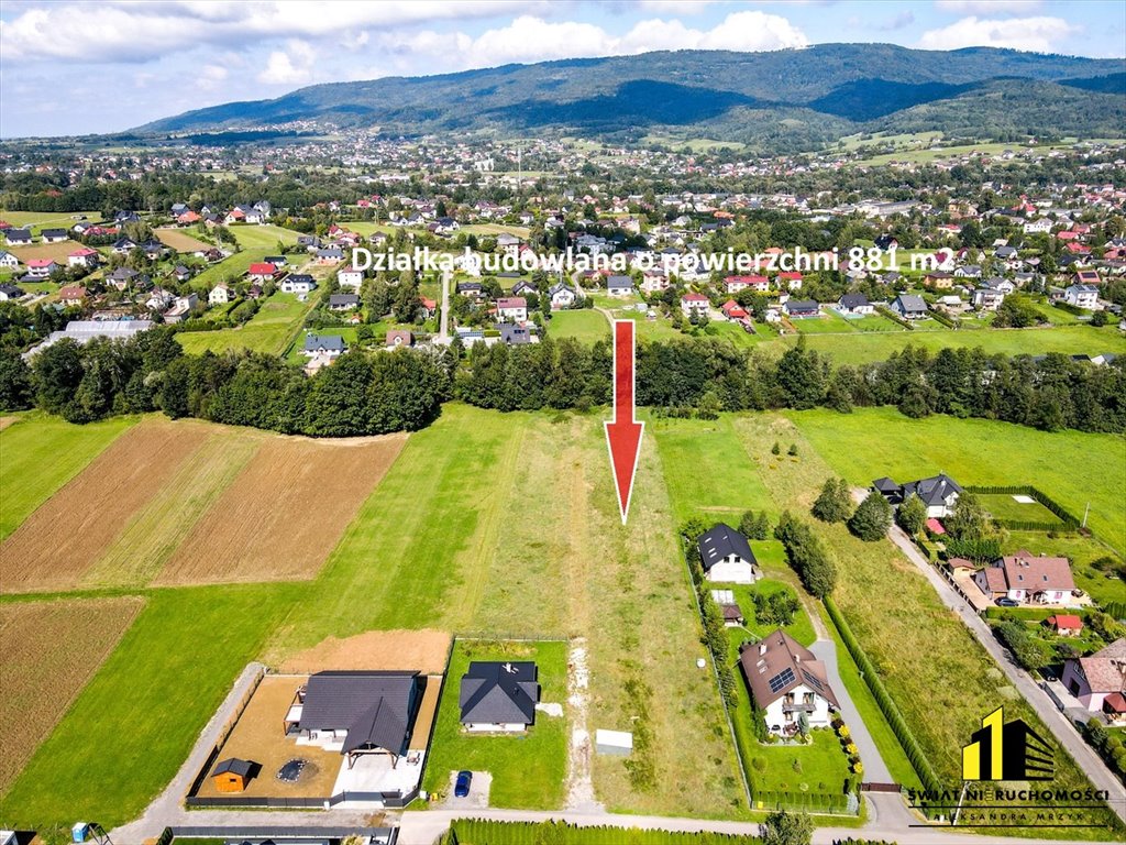Na sprzedaż działka 881 m² w Łodygowicach z nowoczesną zabudową Łodygowice  881m2 Foto 1