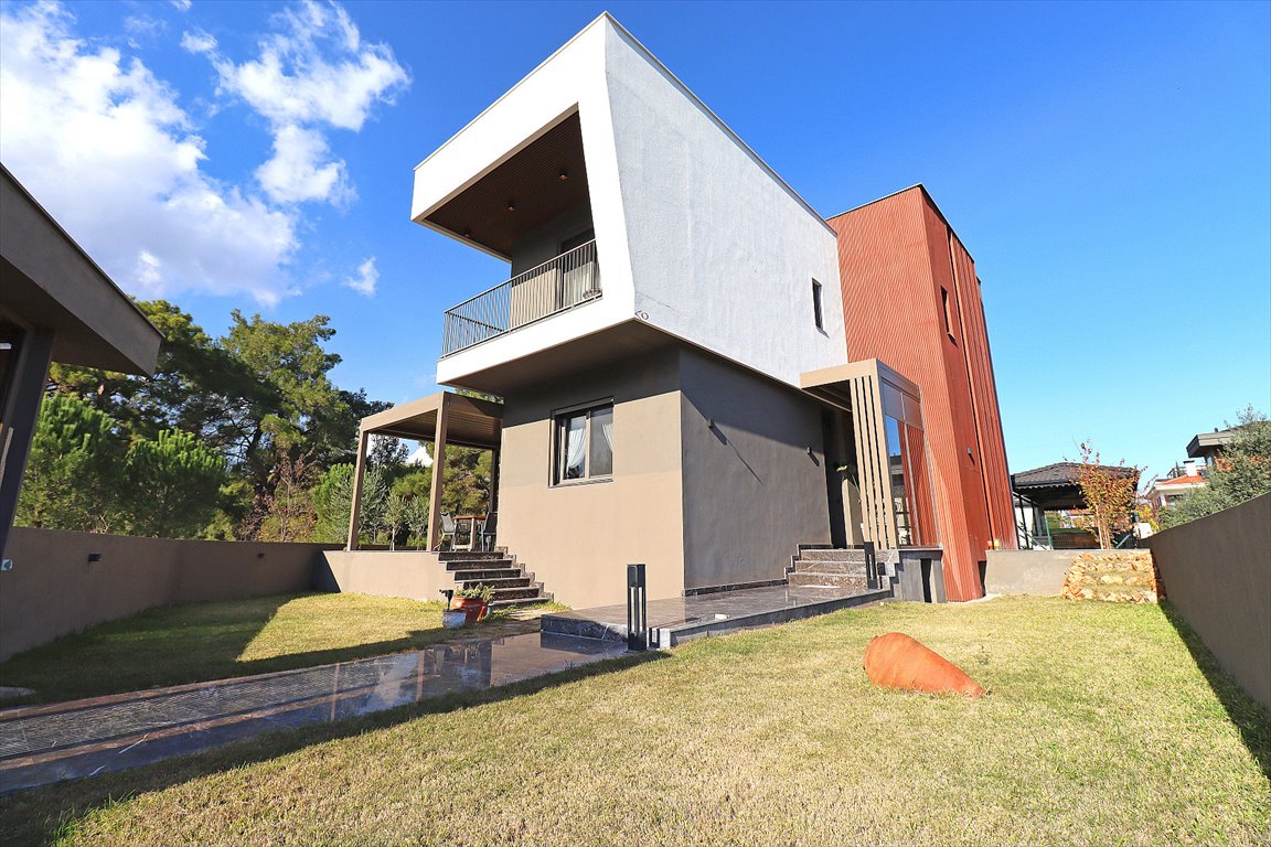 Dom na sprzedaż Turcja, Nebiler, Nebiler, Döşemealtı, Antalya  250m2 Foto 1