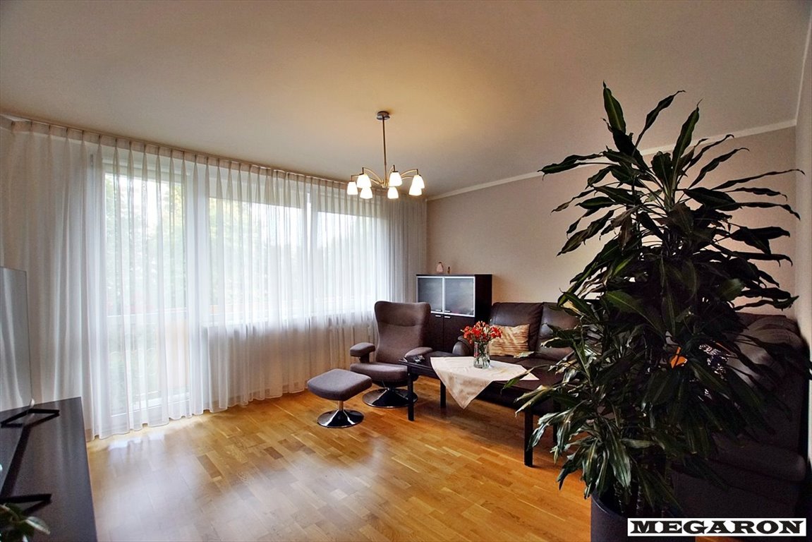 Mieszkanie czteropokojowe  na sprzedaż Częstochowa, Północ  73m2 Foto 1