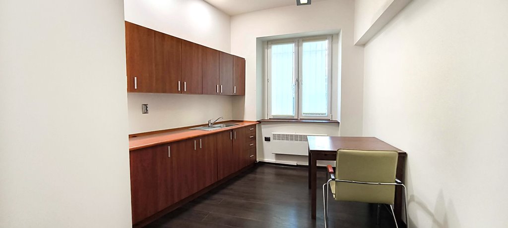 Polecam funkcjonalny lokal biurowy 85 m² z możliwością aranżacji Gliwice, Młyńska  85m2 Foto 1