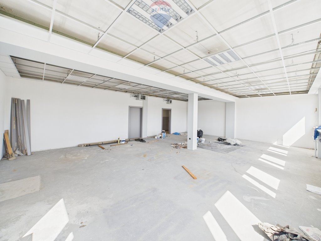 Lokal użytkowy na wynajem Rybnik, Sygnały  85m2 Foto 1