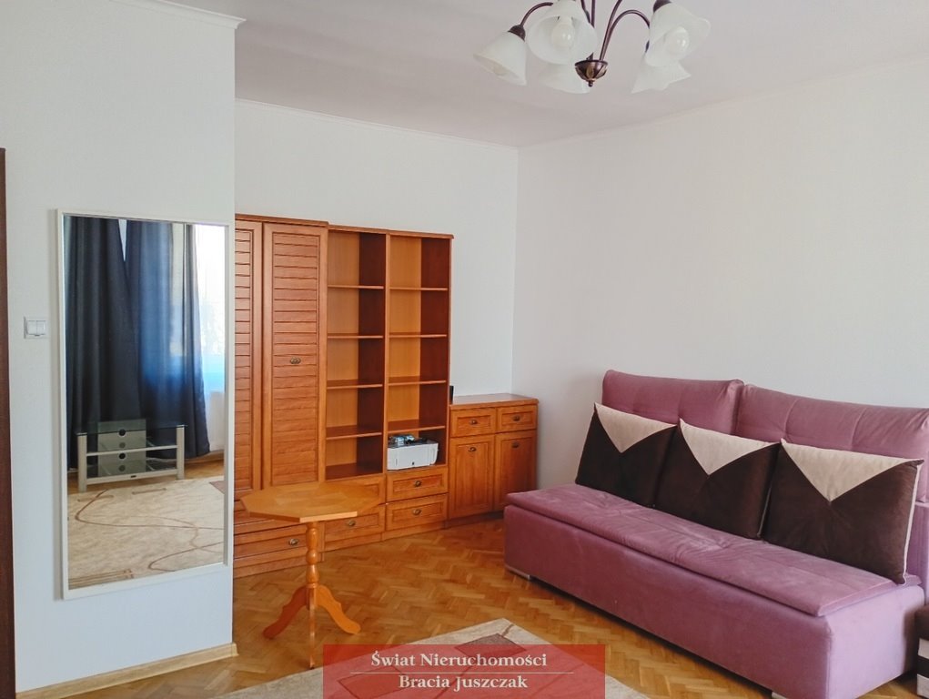 Kawalerka na sprzedaż Oleśnica  36m2 Foto 1