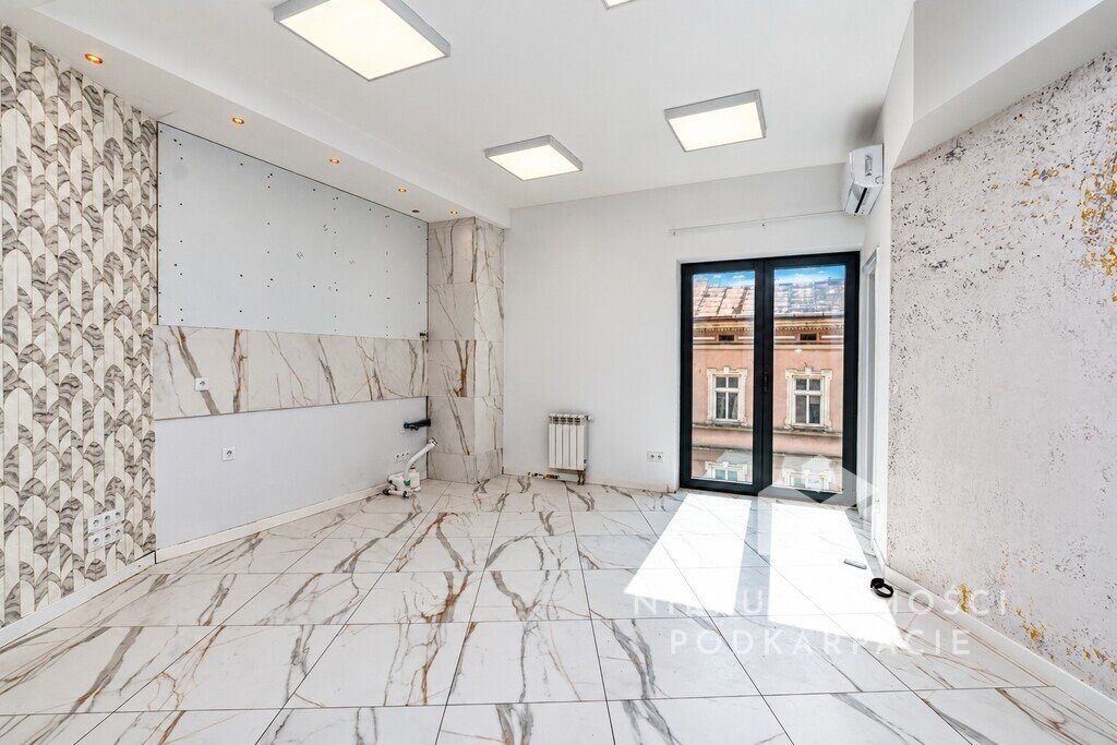 Biuro 41,73 m² w centrum Rzeszowa, klimatyzacja - polecam!: Rzeszów: Sokoła