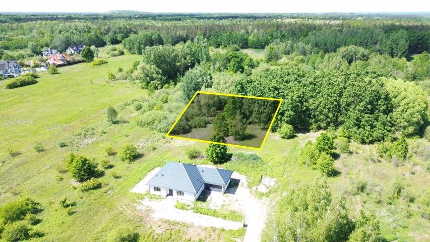 Na sprzedaż działka 1355 m² w spokojnej okolicy Tomice Tomice, Tomice  1 355m2 Foto 1