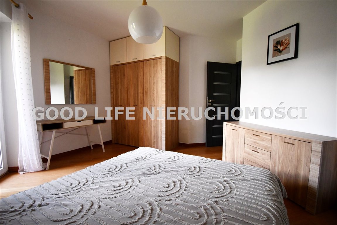 Mieszkanie czteropokojowe  na wynajem Rzeszów, Zalesie, Ćwiklińskiej  100m2 Foto 1