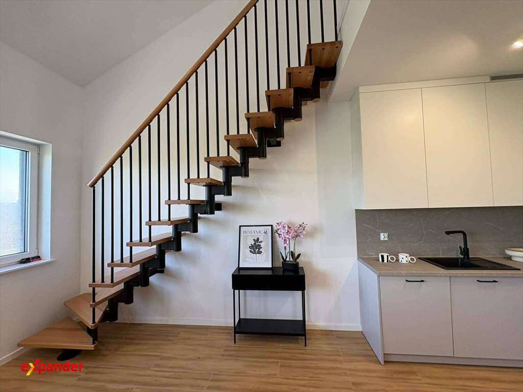 Na sprzedaż nowoczesne 85 m² z antresolą, balkonem i dwoma miejscami parkingowymi Zosin, 9A  85m2 Foto 1