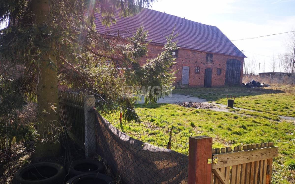 Stodoła 214 m2 z projektem na loft, duża działka Żary  214m2 Foto 1