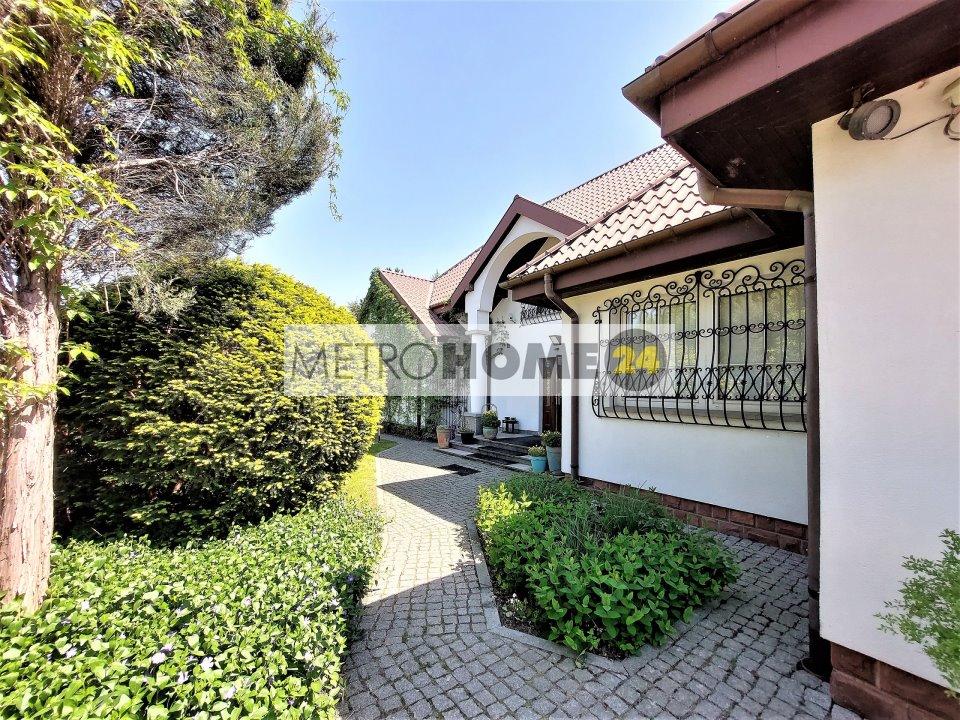 Wynajem luksusowego domu 340 m² z ogrodem i garażem Falenty  340m2 Foto 1