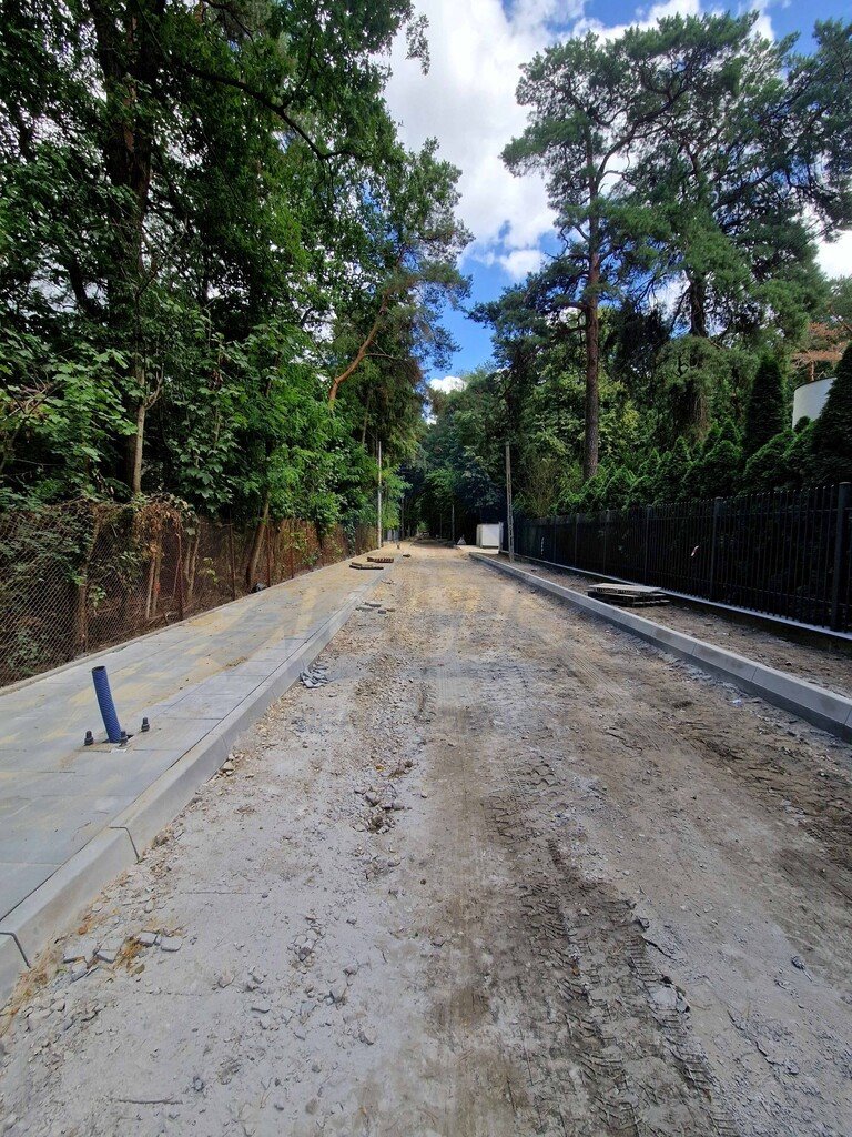 Działka leśna na sprzedaż Konstancin-Jeziorna, Uzdrowiskowa  2 550m2 Foto 1