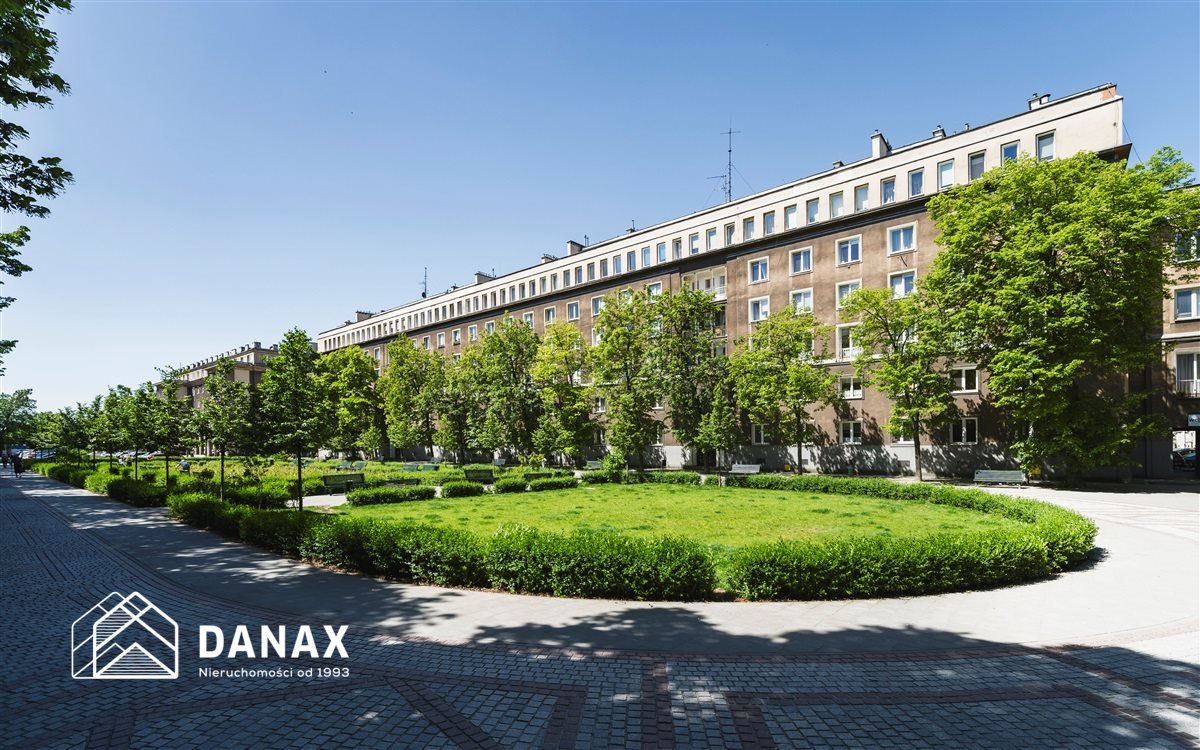 Dwupokojowe mieszkanie z osobną kuchnią, 3,5 m wysokie, widok na Aleje Róż Kraków, Nowa Huta, os. Centrum C  54m2 Foto 1