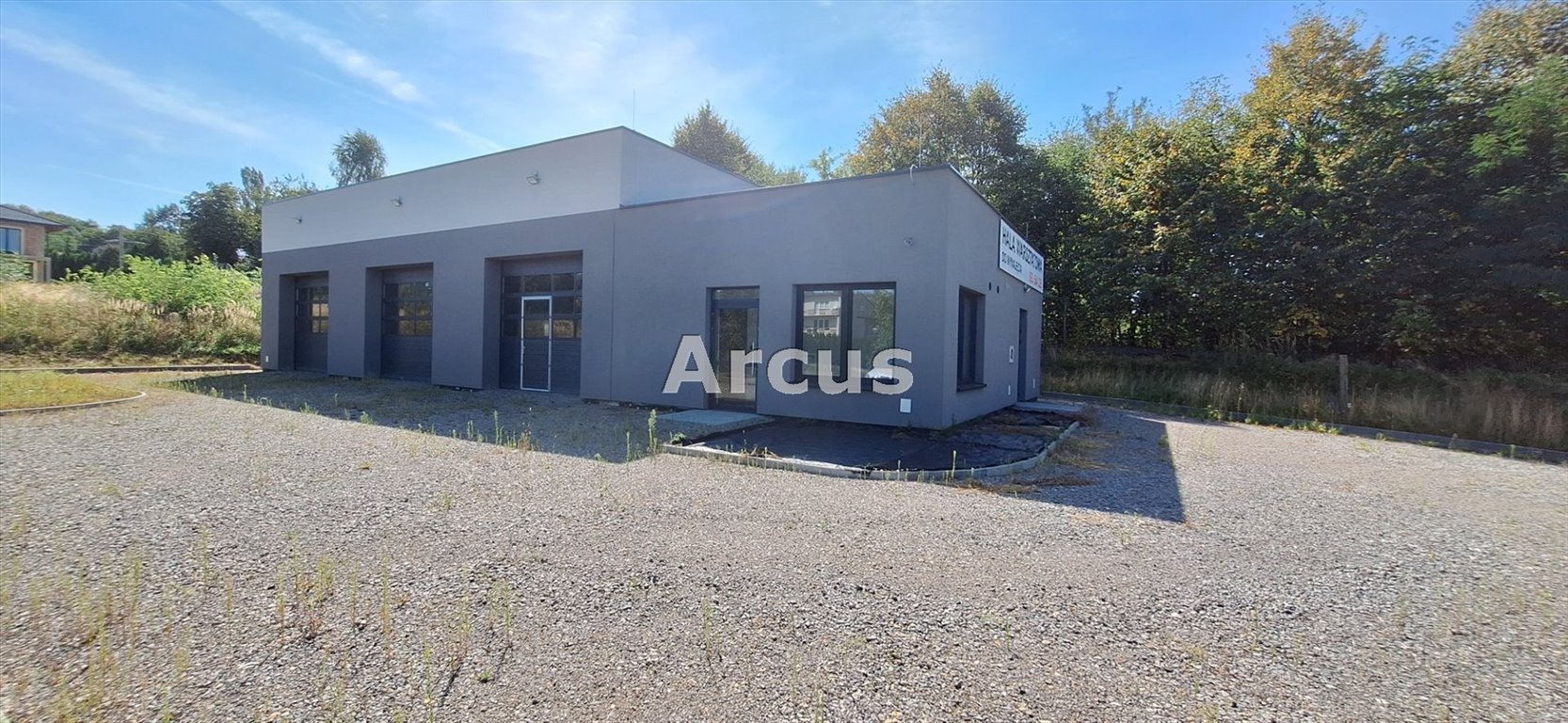 Na wynajem nowoczesny magazyn 205 m² z biurami i dużym placem Nowodworze  205m2 Foto 1