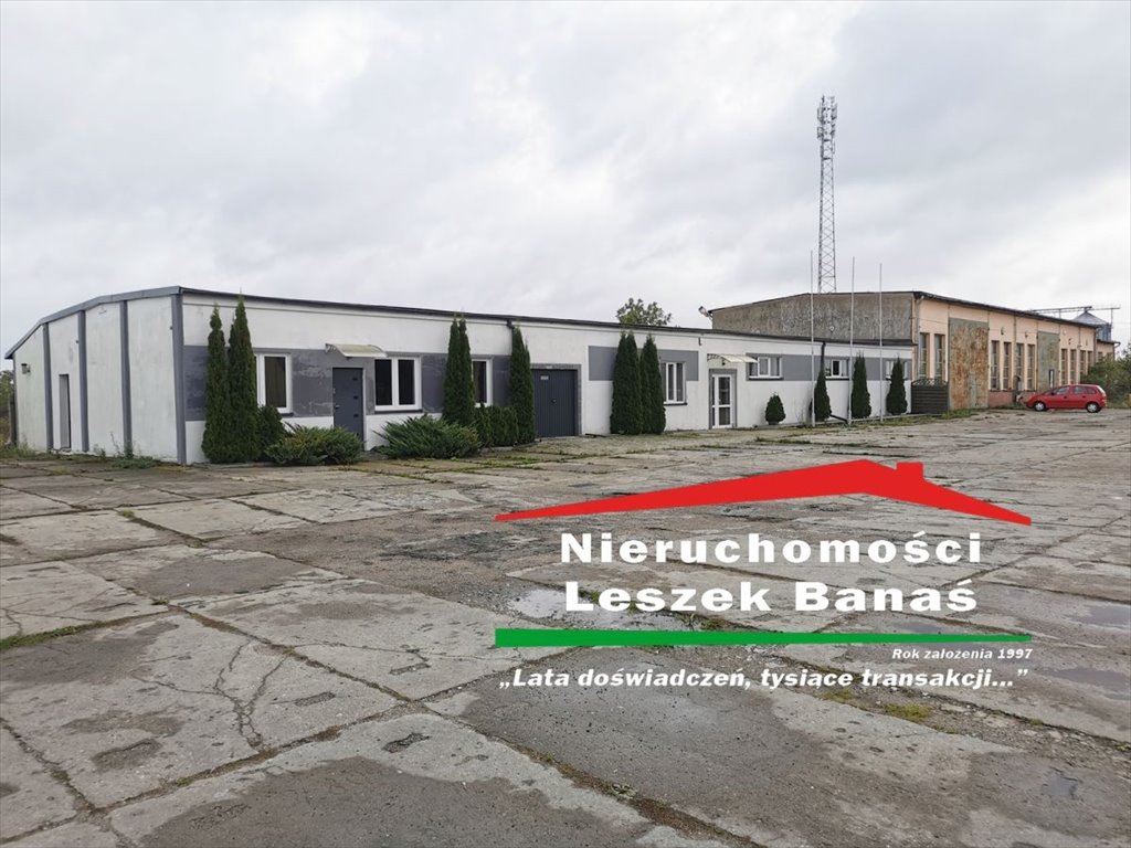 Na sprzedaż obiekt usługowo-handlowy 835 m² w Radzyniu Chełmińskim Radzyń Chełmiński  835m2 Foto 1