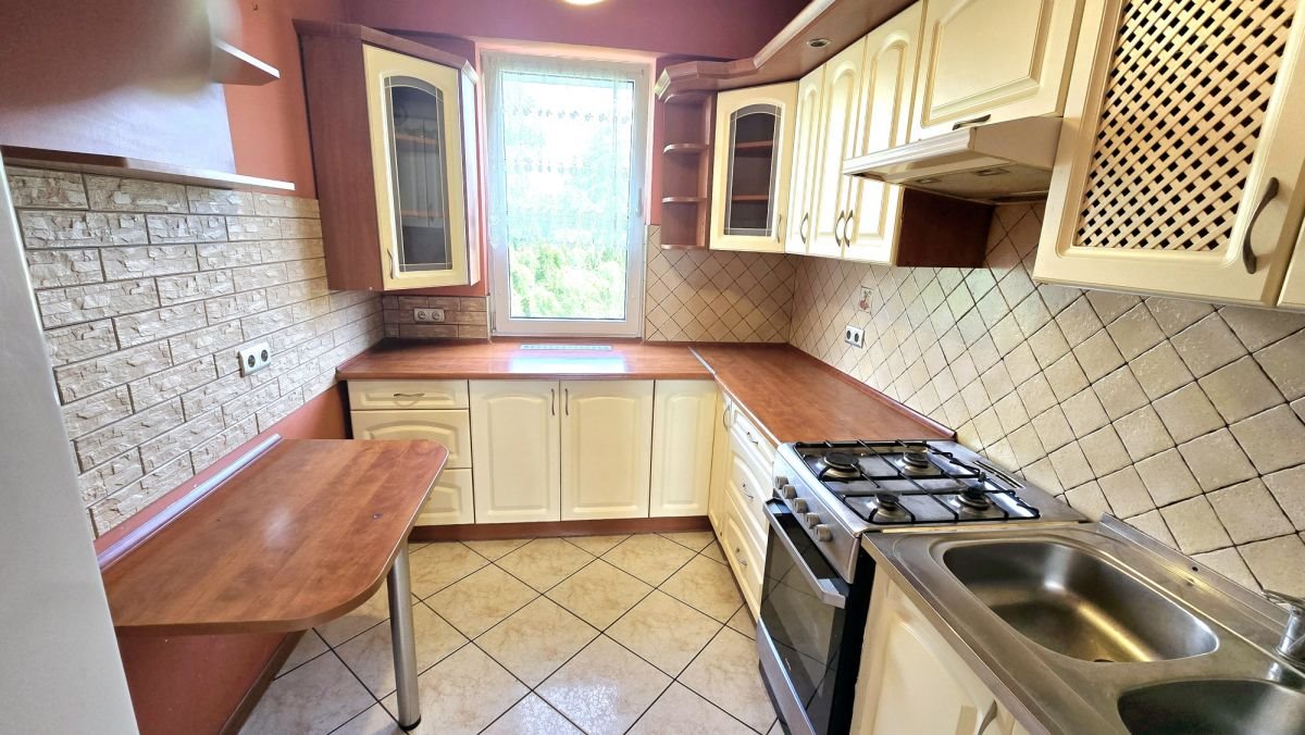 Mieszkanie czteropokojowe  na sprzedaż Rzeszów, Stefana Starzyńskiego  74m2 Foto 1