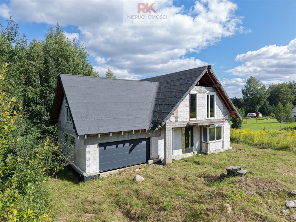 Do sprzedania dom 193 m² z garażem i możliwością adaptacji strychu: Gady
