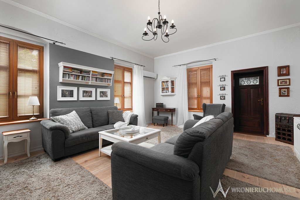 Wyremontowany dom z lokalem usługowym, 253 m², gotowy! Oleśnica, Bratnia  254m2 Foto 1