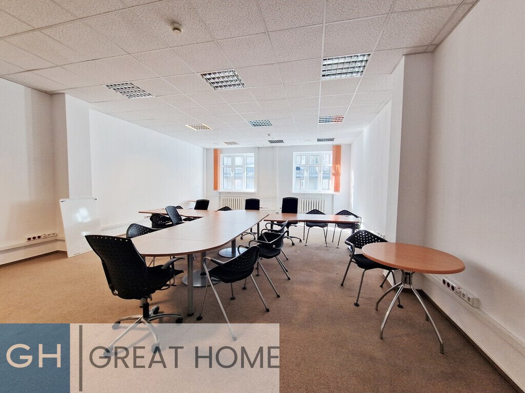 Wynajmę atrakcyjne biuro 61,7 m² z wyposażeniem na Bemowie Warszawa, Bemowo, Wacława Borowego  62m2 Foto 1
