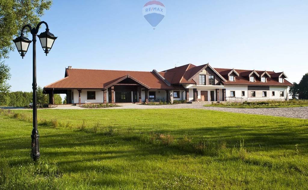 Hotel na Mazurach z 86 miejscami noclegowymi i atrakcjami Kruklin  170 000m2 Foto 1