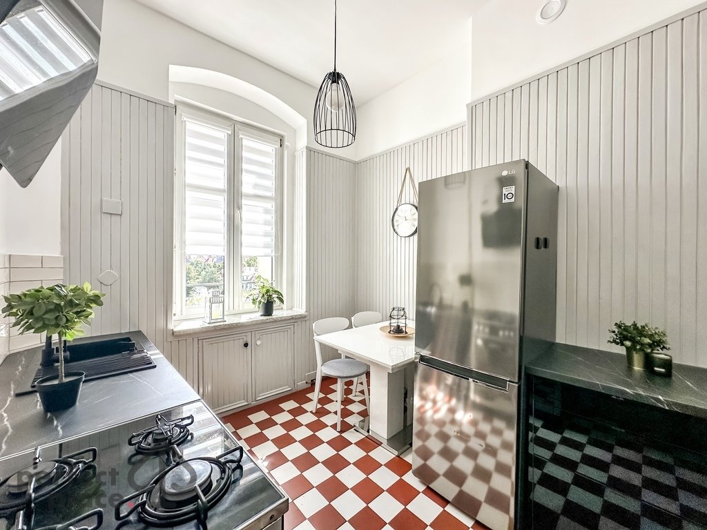 Do sprzedania przestronne 3-pokojowe mieszkanie 82,76 m² z oryginalnymi elementami w kamienicy Wrocław, Mikołaja Reja  83m2 Foto 1