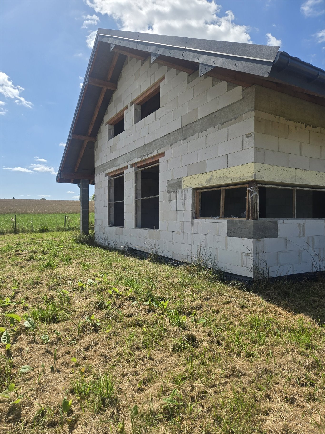 Dom w stanie surowym z potencjałem, 103 m2, garaż Kobylanka  103m2 Foto 1