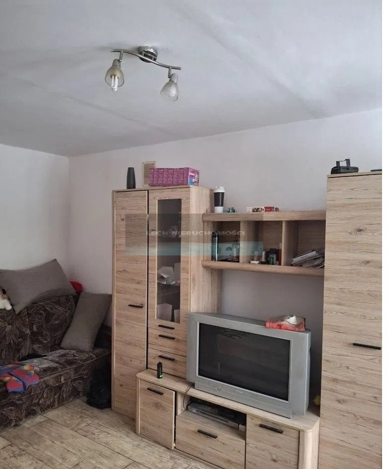 Przestronna kawalerka na parterze w niskim bloku, blisko centrum Warszawa, Wola, Niska  30m2 Foto 1