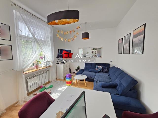 Mieszkanie trzypokojowe na sprzedaż Świdnica  79m2 Foto 1