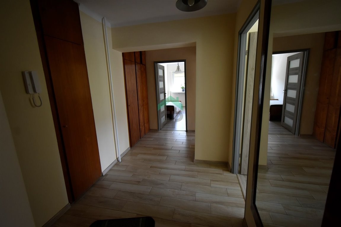 Mieszkanie czteropokojowe  na wynajem Częstochowa, Śródmieście  67m2 Foto 6