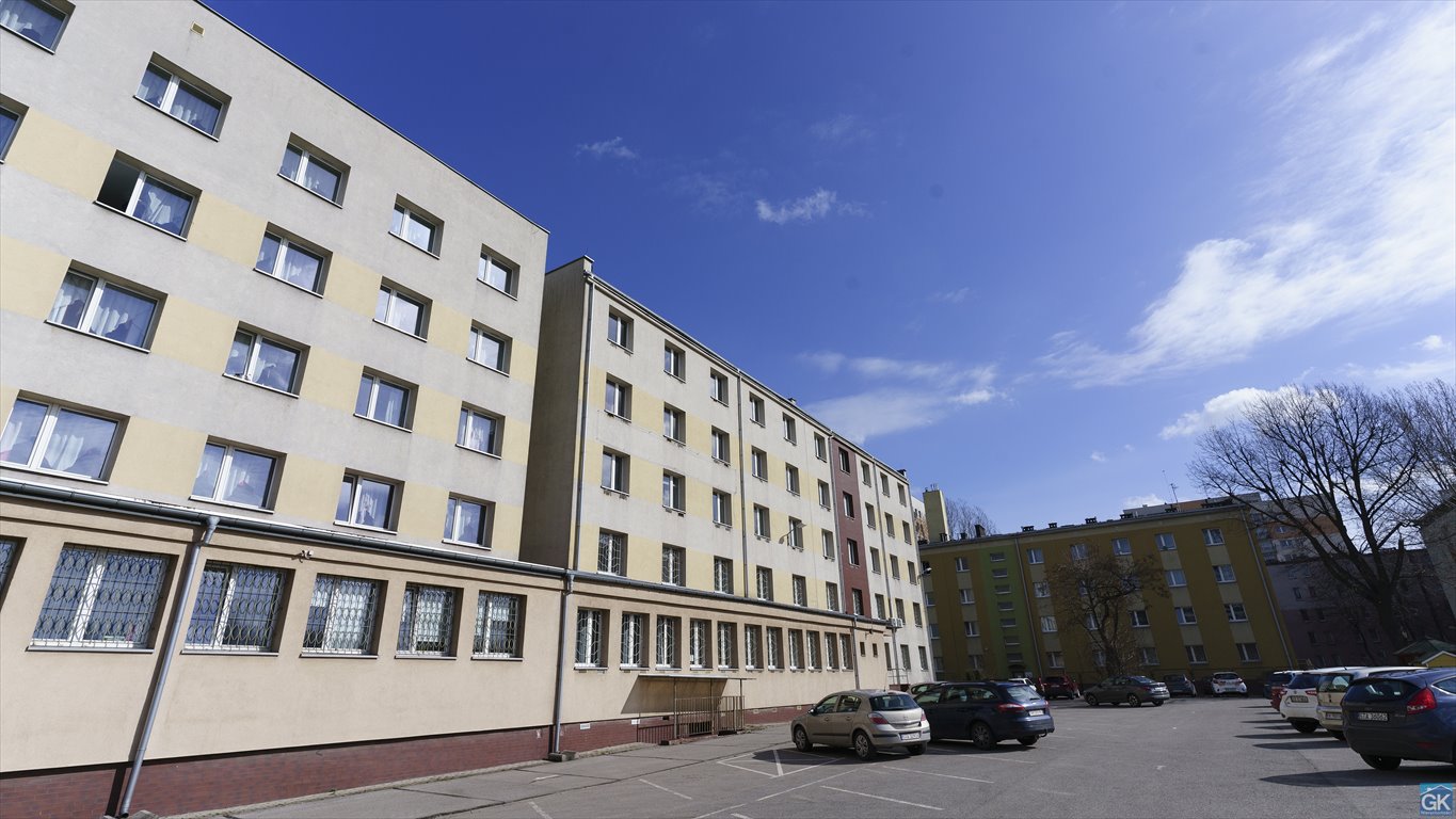 Duży obiekt 1624 m2 z parkingiem, światłowód, blisko centrum Katowice, Załęże, Klimczoka  1 625m2 Foto 1