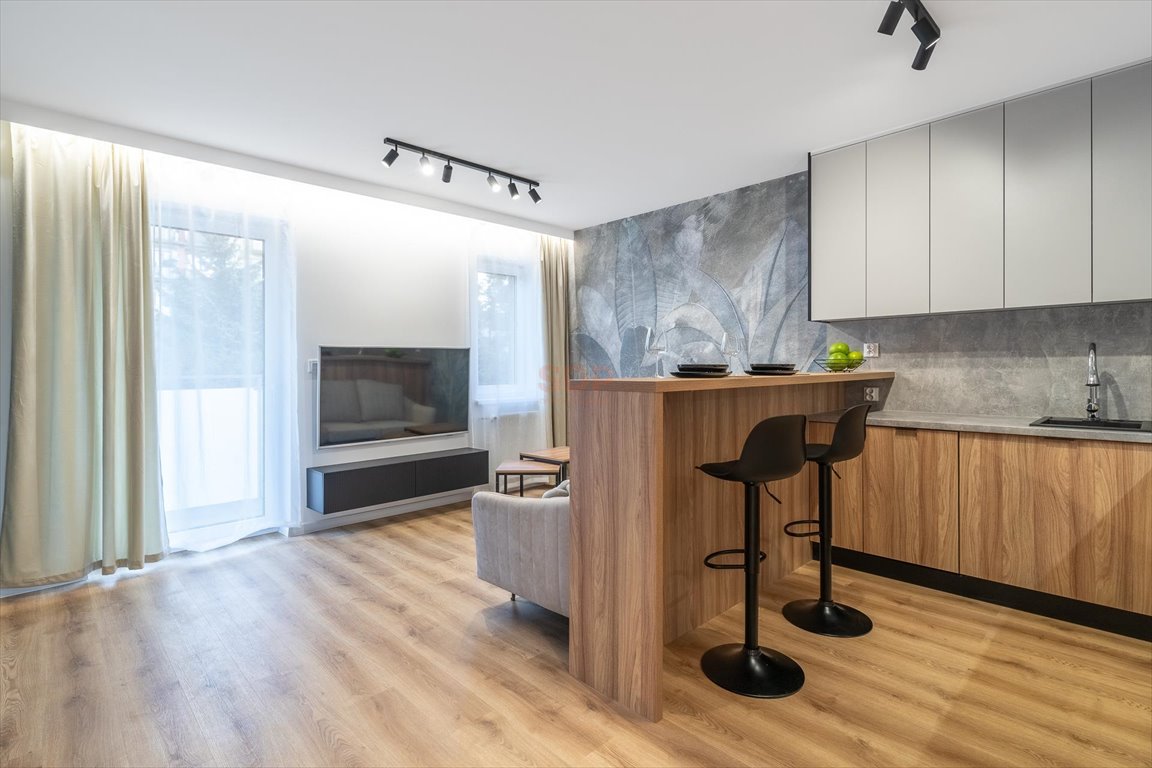 Mieszkanie trzypokojowe na sprzedaż Łódź, Urzędnicza  58m2 Foto 1